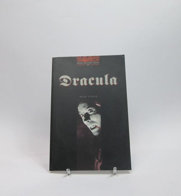 9780194229715_dracula-stage-2_front-12.jpg Dracula stage 2