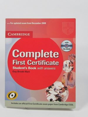 Complete first certificate: student's book with answers (sin cd)