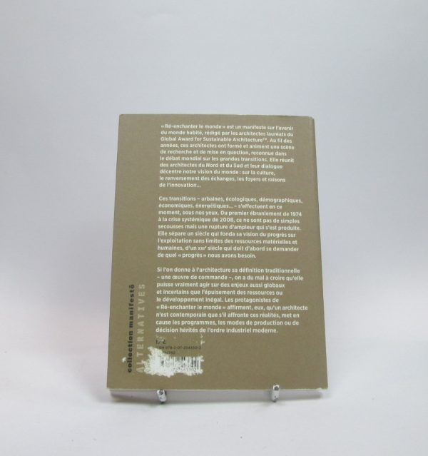 9782072543302_reenchanter-le-monde-larchitecture-et-la-ville-face-aux-grandes-transitions_back-3.jpg Réenchanter le monde: l'architecture et la ville face aux grandes transitions