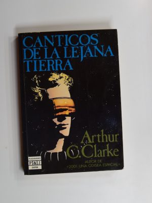 Cánticos de la lejana tierra