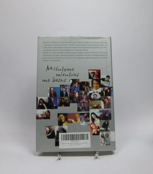 Miénteme mientras me besas
