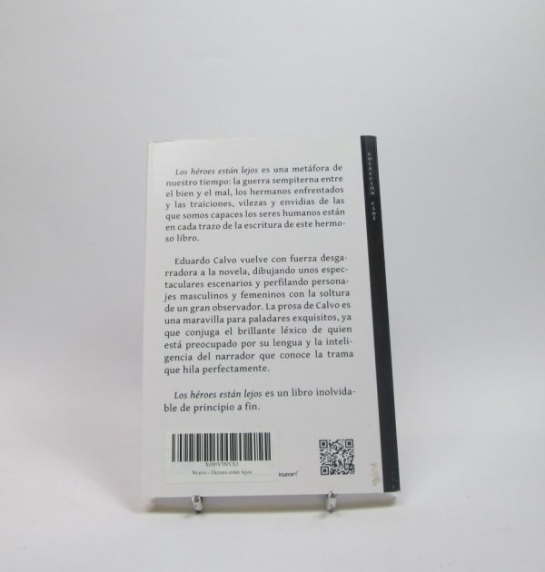 Los héroes están lejos