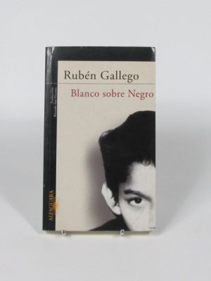 9788420466729_blanco-sobre-negro_front-1.jpg Blanco sobre negro