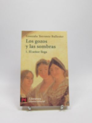 Los gozos y las sombras. 1. el señor llega