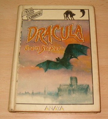 9788420735818_dracula_front-1.jpg Dracula