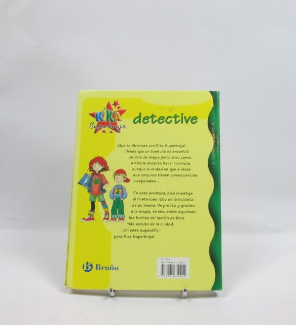 Kika superbruja detective