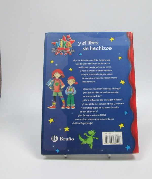 Kika superbruja y el libro de hechizos