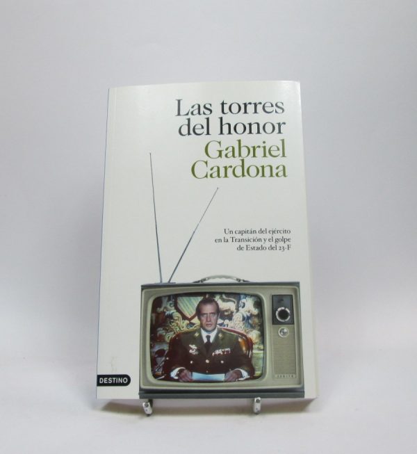 9788423343867_las-torres-del-honor_front-3.jpg Las torres del honor
