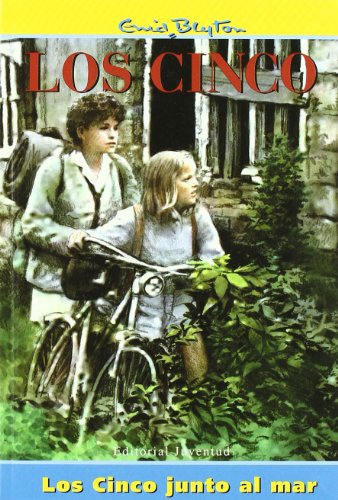 Los cinco junto al mar