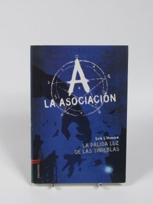 La pálida luz de las tinieblas