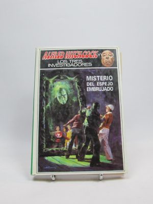 Misterio del espejo embrujado