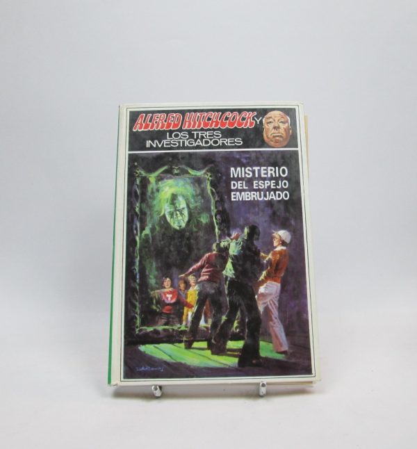 Misterio del espejo embrujado
