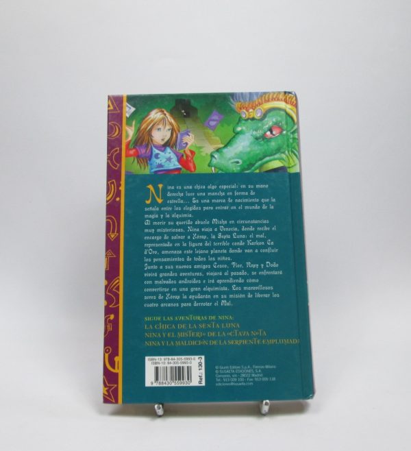 9788430559930_nina-y-la-maldicion-de-la-serpiente-emplumada_back-12.jpg Nina y la maldición de la serpiente emplumada