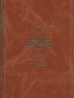 Una mujer llega al pueblo
