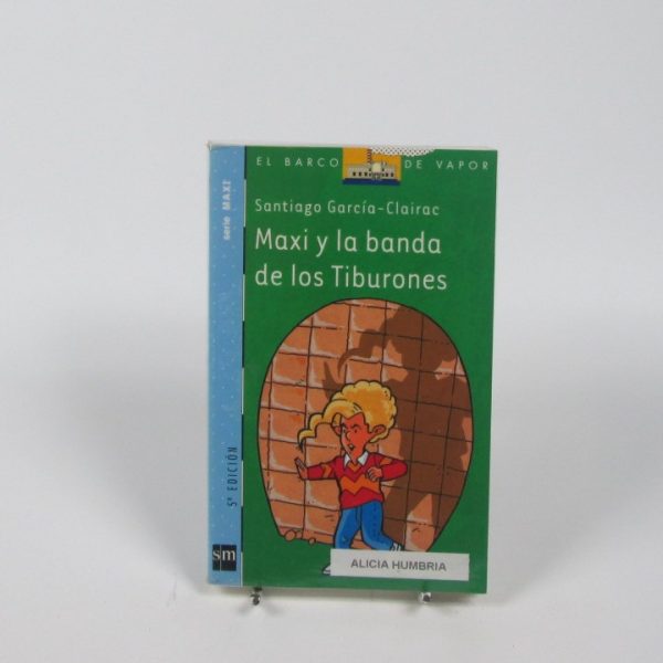 Maxi y la banda de los tiburones