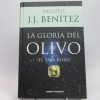 La gloria del olivo: el papa rojo