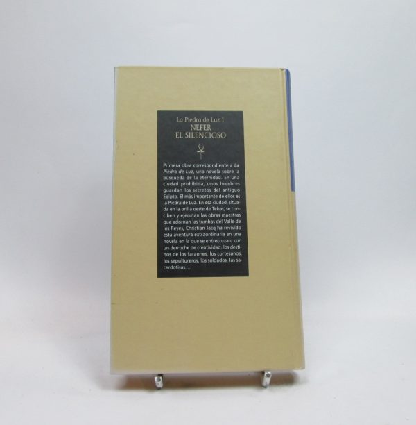 La piedra de luz 1: nefer, el silencioso