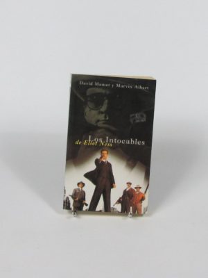 9788440676085_los-intocables_front-1.jpg Los intocables