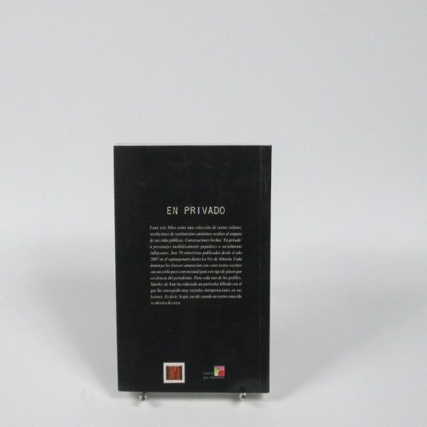 9788461370214_en-privado-que-sucede-cuando-un-rostro-se-observa-de-cerca_back-4.jpg En privado ¿qué sucede cuando un rostro se observa de cerca?