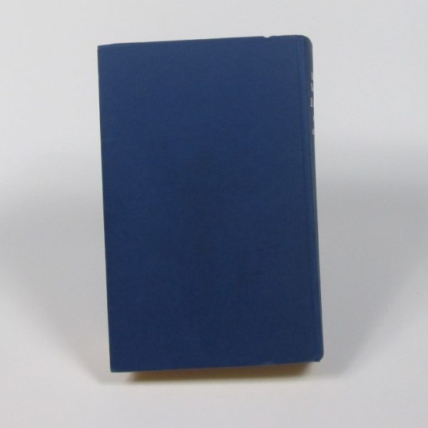 El tiempo entre costuras