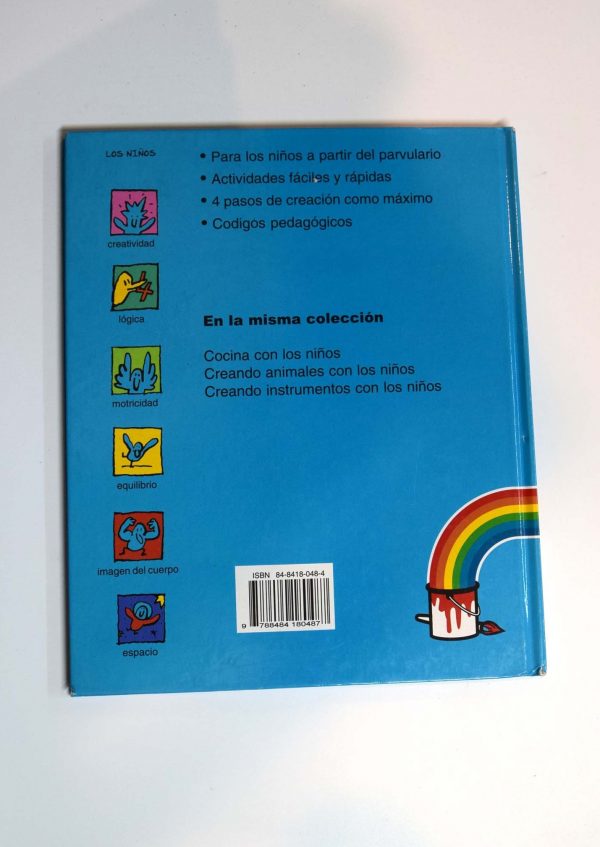 Creando disfraces con los niños