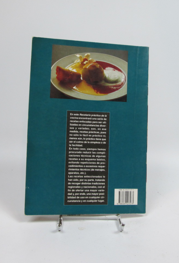 Postres: recetario práctico de la cocina