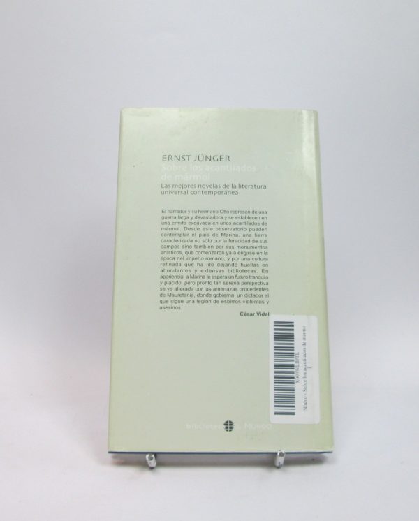 Sobre los acantilados de mármol