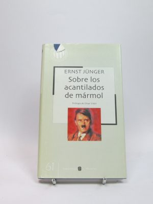 Sobre los acantilados de mármol